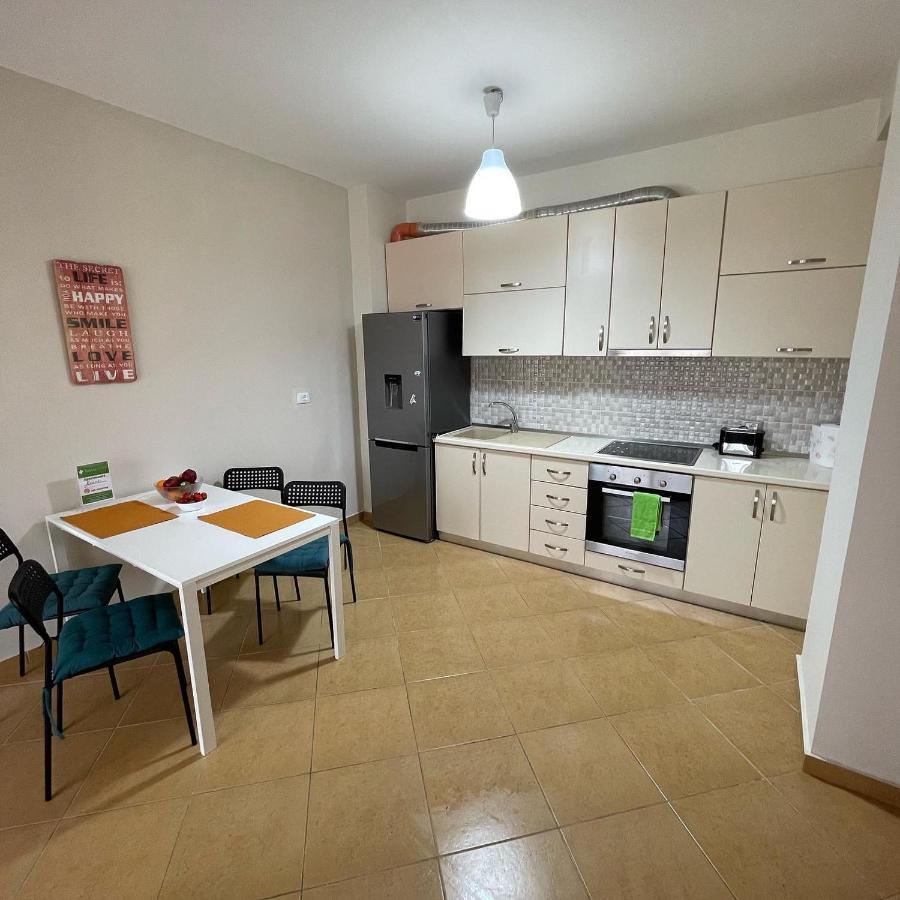 Apartments Korabi Дуррес Екстер'єр фото